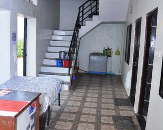 Nikhileshwar hotel - Omkareshwar - Lobby