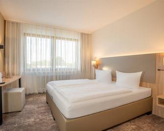 Waldhotel Eisenberg - Eisenberg (Pfalz) - Bedroom