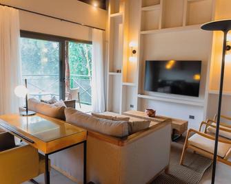 Iguazu Jungle Lodge - פוארטו איגואזו - סלון