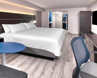 Holiday Inn Express & Suites Mississauga-Toronto Southwest By IHG - Mississauga - Bedroom