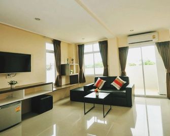 Sukkhamas Pirom - Nakhon Ratchasima