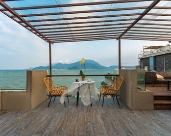 Ziju Designer Homestay (Jiaochangwei Beach) - Shenzhen - Balcony
