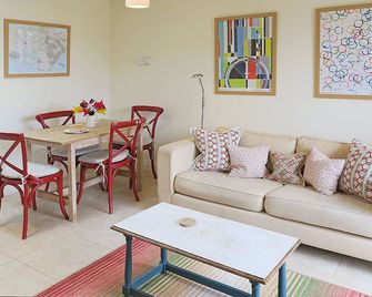 Little Scarlet - Eastbourne - Wohnzimmer