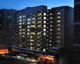 Urumqi Bayinhe Hotel - Ürümqi - Building