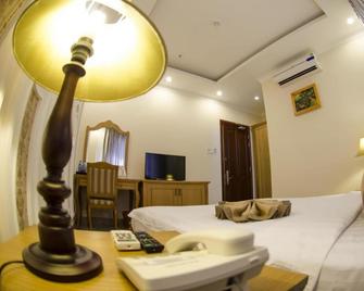 ماديلا أوتيل - كان ثو