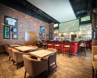 Ibis Styles Dragon Mart Dubai - דובאי - בר