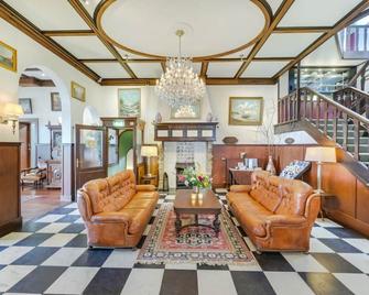 Strandhotel Scheveningen - האג - דלפק קבלה