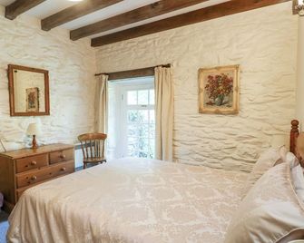 Royal Oak Farm Cottage - Betws-y-Coed - Bedroom