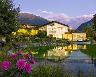 Hotel Vitalquelle Montafon - שרונז - בניין