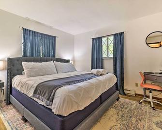 Walk to Lake Game Room Getaway in Pocono Summit! - Pocono Summit - Habitación