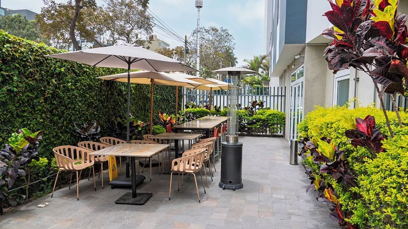 Hotel Estelar San Isidro