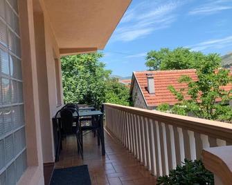 Villa Anja Apartments - Mostar - Balkon