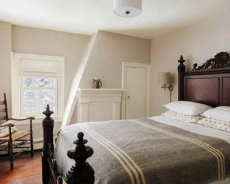 Elmrock Inn - Stone Ridge - Bedroom