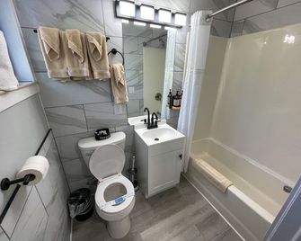 Lake Bluff Inn and Suites - South Haven