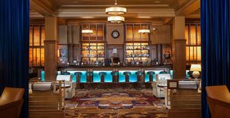 西雅圖阿克提克俱樂部 - 希爾頓逸林酒店旗下 - 西雅圖 - 西雅圖 - 酒吧