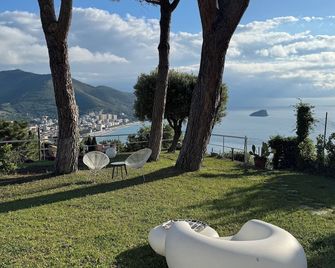 Nel Blu - Noli - Patio