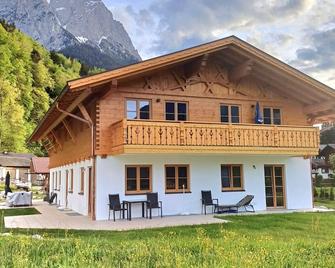 Ferienwohnung Bergenzian - Grainau - Bina