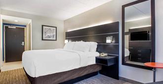 Holiday Inn Express & Suites Albany Airport - Wolf Road - Albany - Habitación