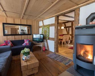 Historic Gerberhaus - Romantic With Sauna, Fireplace, Handmade Furniture, Wifi - Alpirsbach - Huiskamer