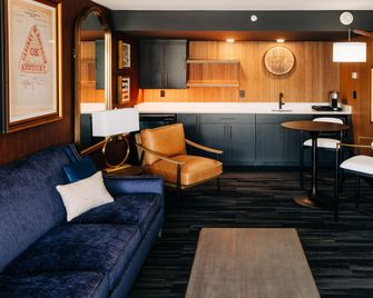 The Trail Hotel - Bardstown - Schlafzimmer