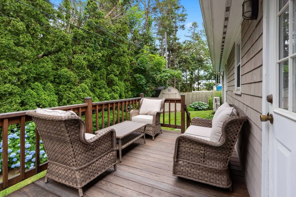 Beautiful Newport Home - The Cottage At Restmere, South - Middletown - Balcony