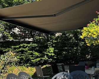 Chalet 8 à 10 Personnes - Lons-le-Saunier - Patio