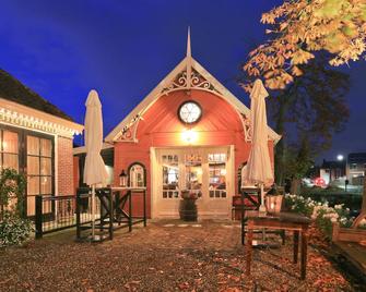 Small Luxury Boutique Hotel Wilma J - Vinkeveen - Gebouw