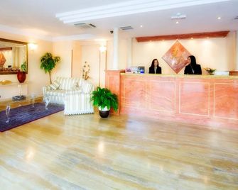 Hotel Bright - Rome - Receptie