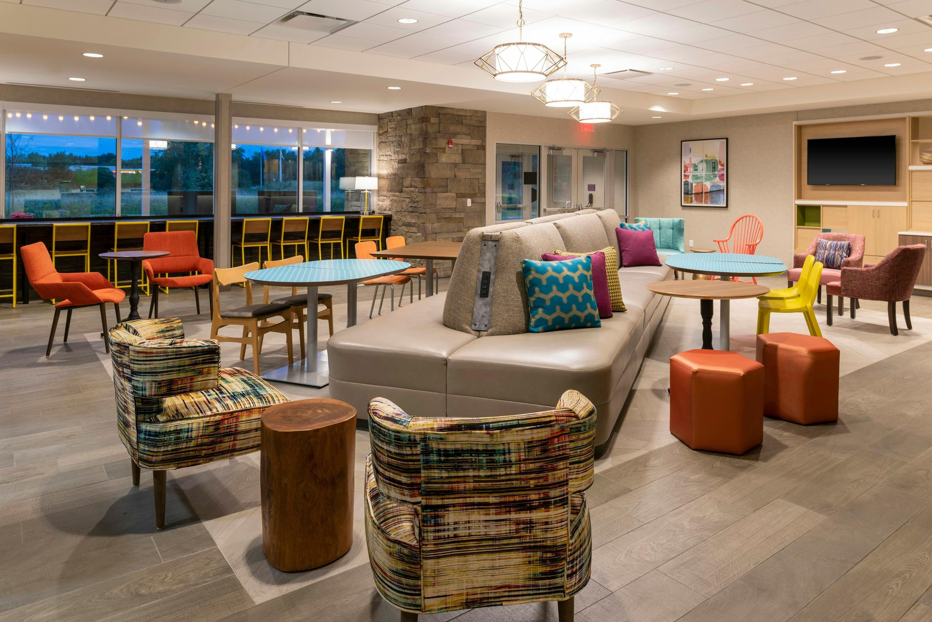 Home2 Suites by Hilton Appleton - Appleton - Lounge
