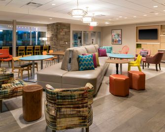 Home2 Suites by Hilton Appleton - Appleton - Lounge