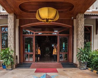 Pierre Hotel - Siem Reap - Lobby