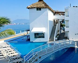 Best Western PLUS Luna del Mar - Manzanillo - Zwembad