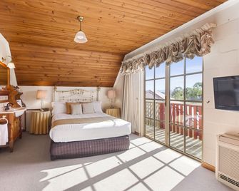 Swansea Cottages & Lodge Suites - Swansea - Slaapkamer