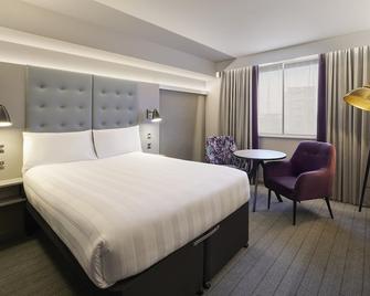 Premier Inn Cambridge A14 J32 Hotel - Cambridge - Bedroom