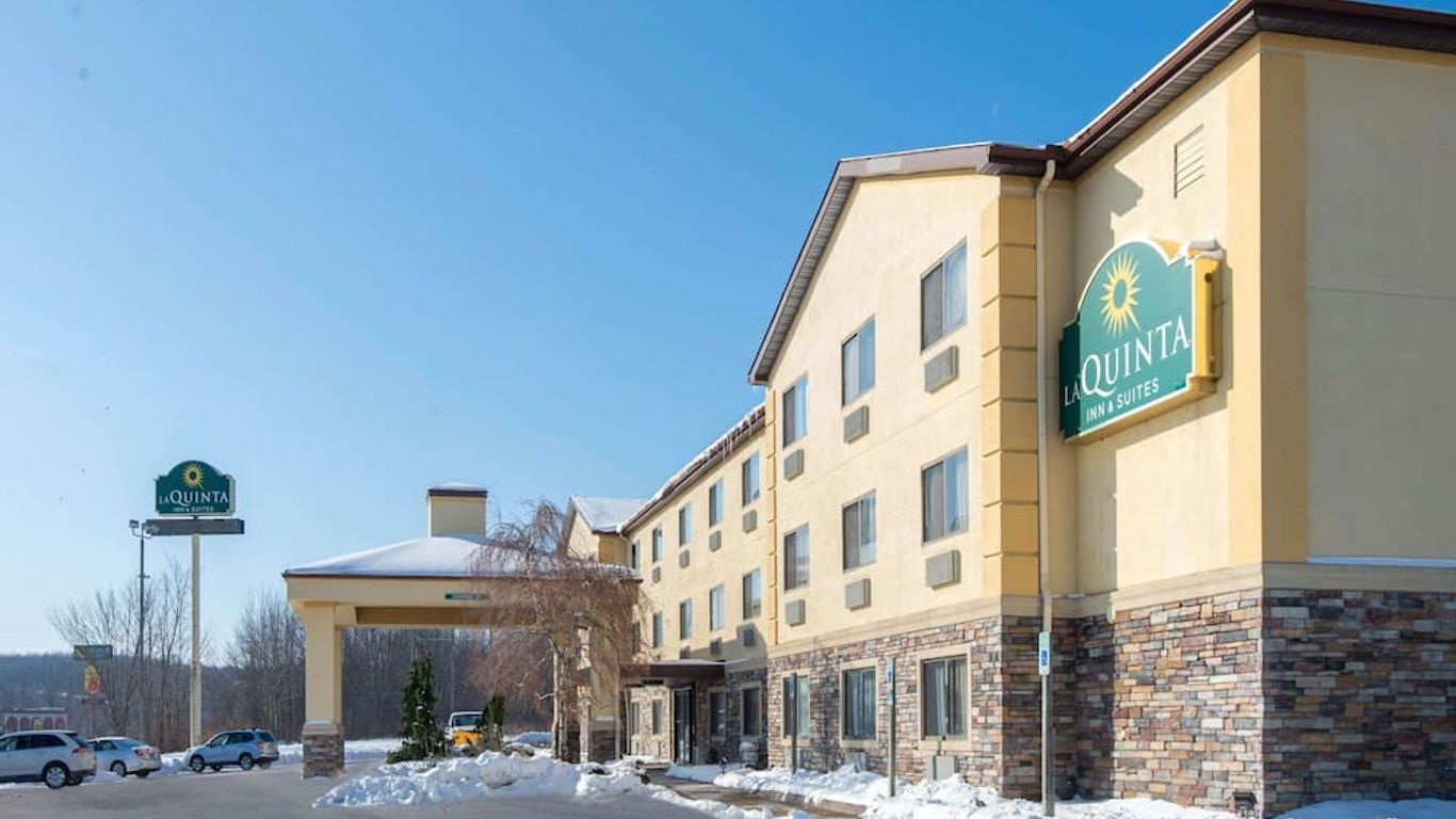La Quinta Inn & Suites by Wyndham Erie