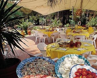 Hotel Triton - Sellia Marina - Restaurant