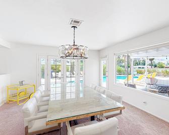 Shooting Star Permit# 3210 - Palm Springs - Dining room