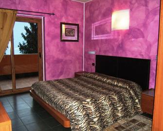 Hotel Empire Resort - Iseo - Slaapkamer