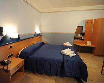 Santa Lucia Hotel - Corigliano Calabro - Habitación