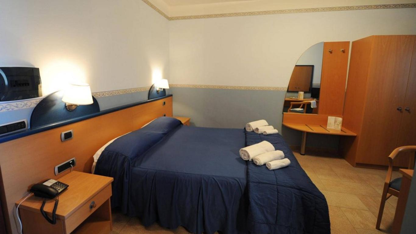 Santa Lucia Hotel