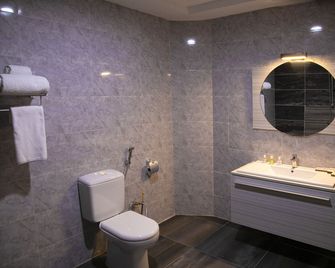 Hotel La Casa Cielo - Cotonou - Bad