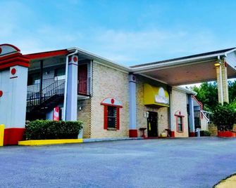 OYO Hotel Georgia Near Fairburn/Atlanta - Union City - Gebouw