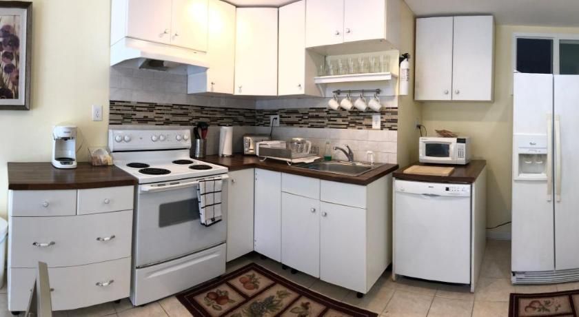Two bedroom apartment in single family home