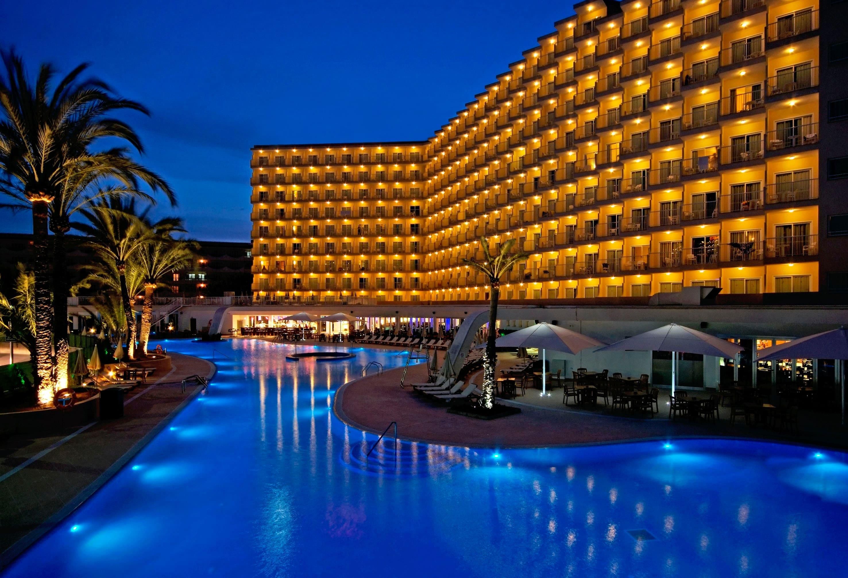 سول جوادالوب - ماجالوف - مبنى