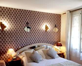 Logis Hostellerie du Grand Sully - Sully-sur-Loire - Schlafzimmer