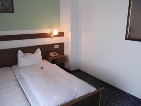 Burgwald - פסאו - חדר שינה