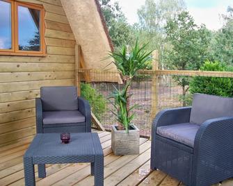 Le Nid Dans Les Bruyères - Fère-en-Tardenois - Patio