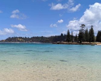 Cascade Garden Apartments - Norfolk - Strand