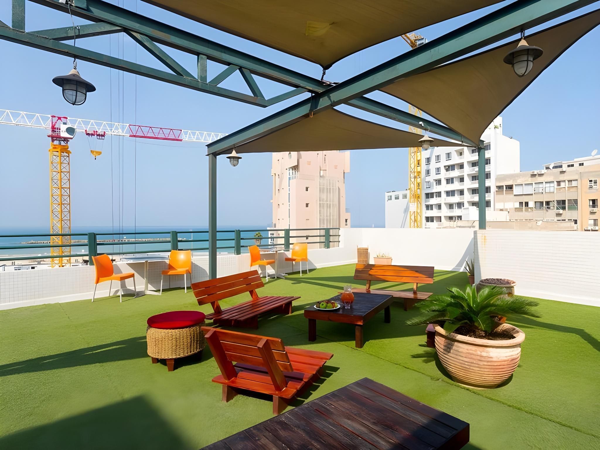 מלון דה לה מאר