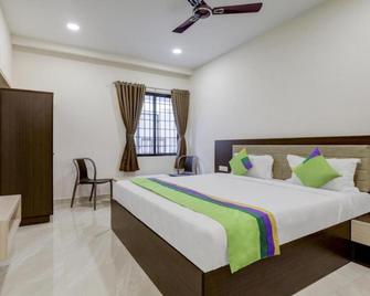 Treebo The Horizon Kankanady - Mangalore - Bedroom